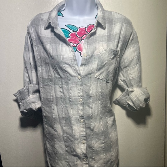 A New Day Gray White Plaid Flannel with Shimmer - Picture 1 of 4
